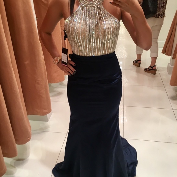 Camille La Vie Evening Gown - Picture 1 of 7